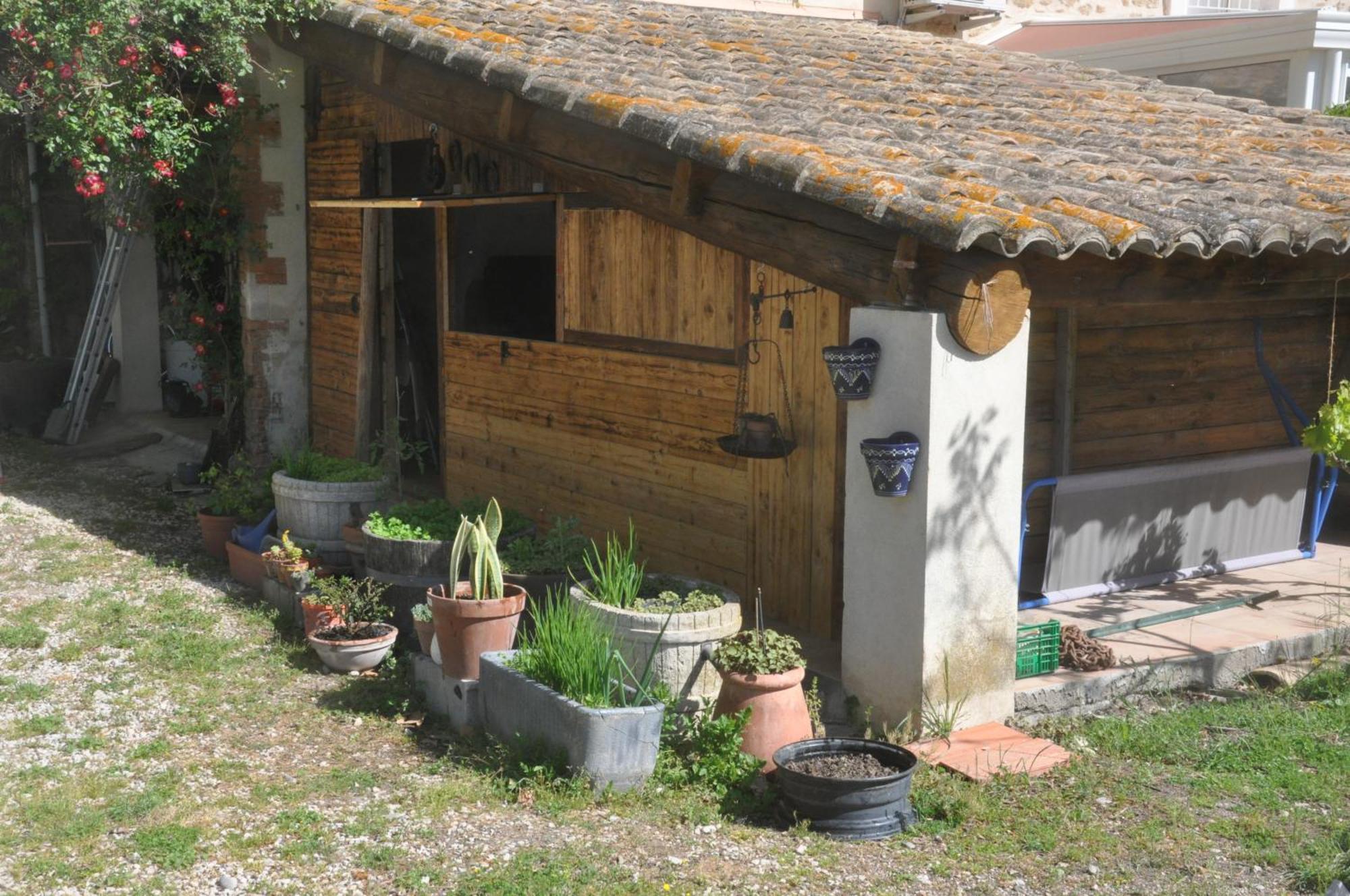 La Ferme De Tonton Jules 2 호텔 Entraigues-sur-la-Sorgue 외부 사진